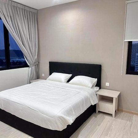Wanderlust Retreat Aparthotel Bayan Lepas Exterior foto